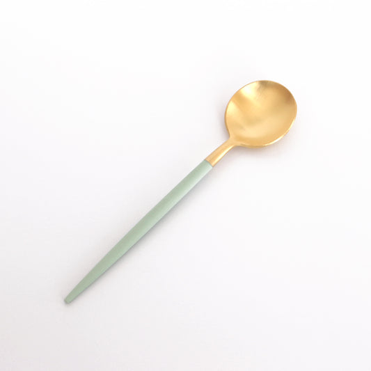 この組み合わせが可愛い!ポルトガル生まれの小さなティースプーン