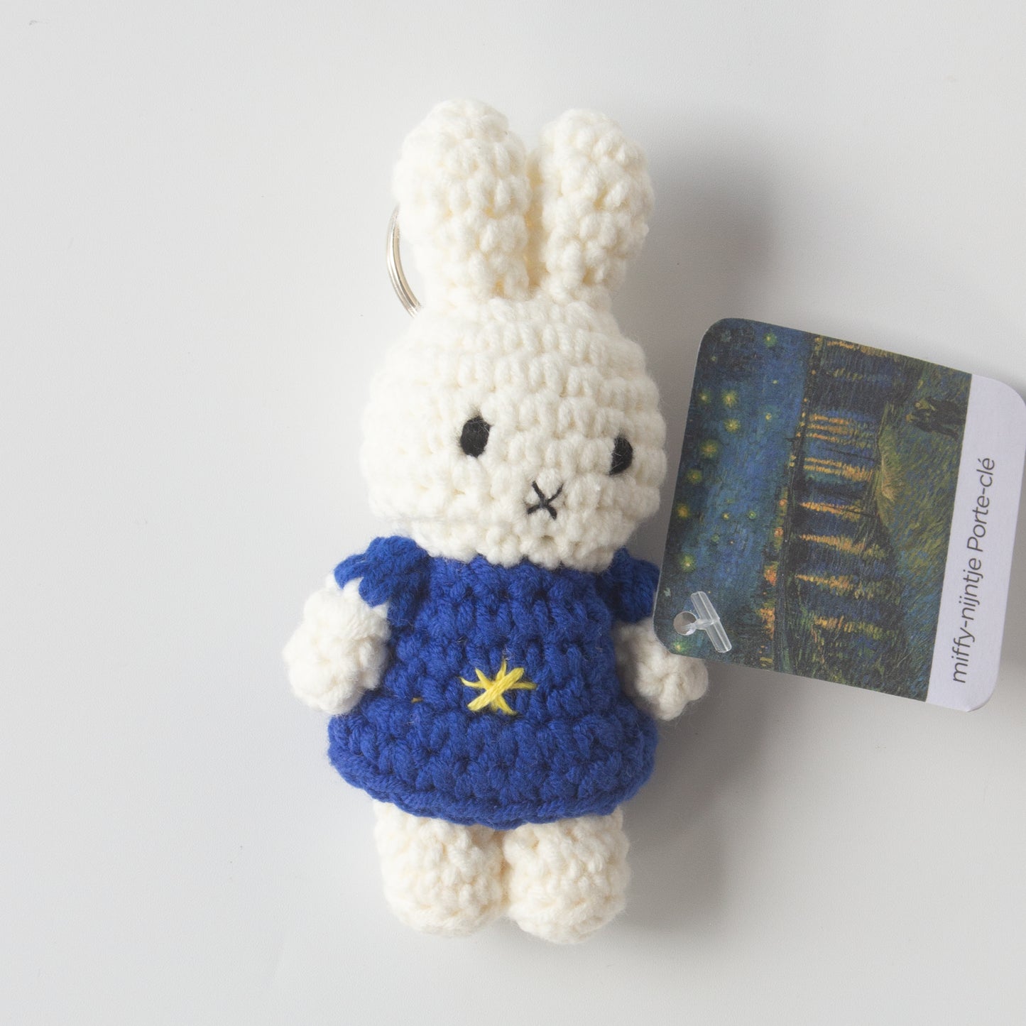 JUST DUTCH（ジャストダッチ） ゴッホ作「星月夜」（The Starry Night）をモチーフにしたミッフィーのあみぐるみキーチェーン バリエーション3番（実際に発送する商品）