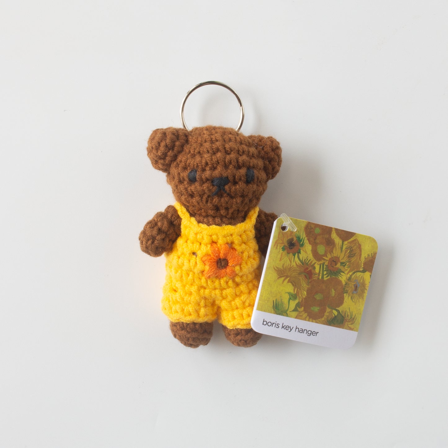 JUST DUTCH（ジャストダッチ） ゴッホ作「ひまわり（Sunflowers）」をモチーフにしたボリスのあみぐるみキーチェーン Aバージョン（実際に発送する商品）