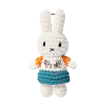 アンリ・マティス作「ラ・ブラウス・ルーメーヌ」（La Blouse roumaine,1940）」とミッフィーがコラボしたJust Dutchのキーチェーン