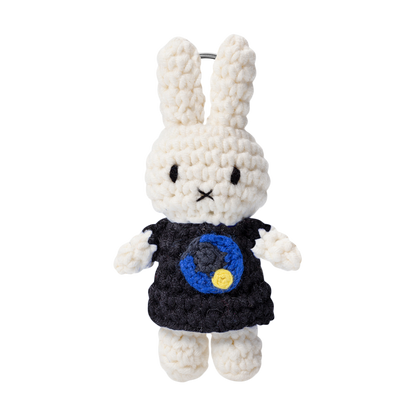 ワシリー・カンディンスキー作「いくつかの円」（Several Circles）」と、ミッフィーがコラボしたJust Dutchのキーチェーン