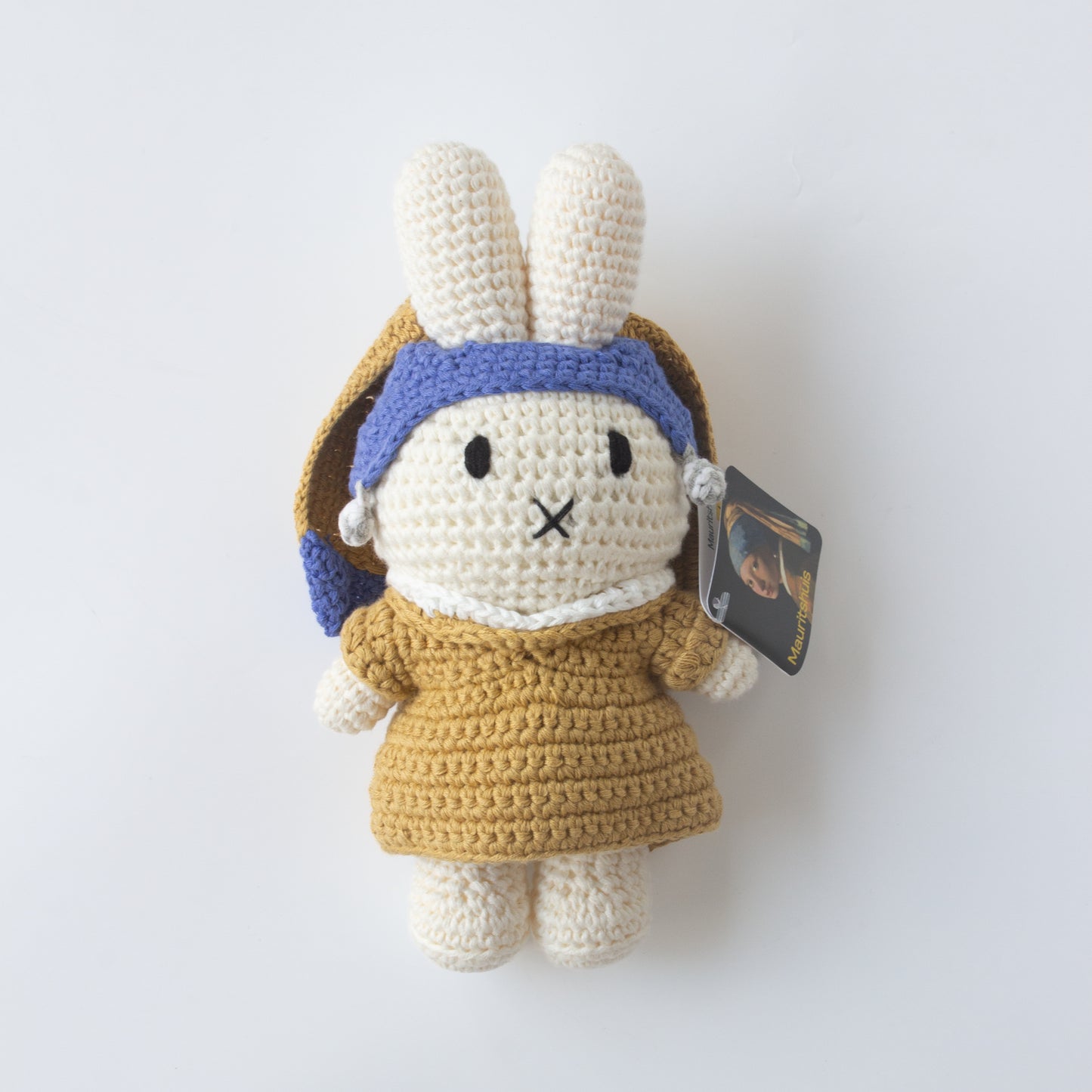 JUST DUTCH（ジャストダッチ）フェルメール作「真珠の耳飾りの少女（Girl with a Pearl Earring）」をモチーフにしたミッフィーのあみぐるみキーチェーン 01バージョン（実際に発送する商品）