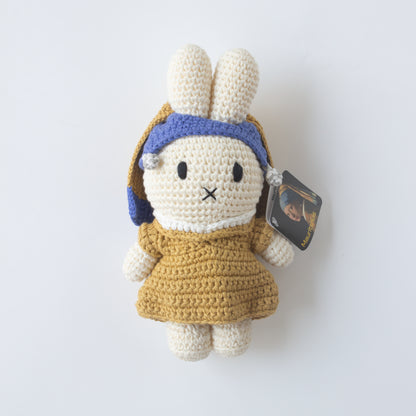 JUST DUTCH（ジャストダッチ）フェルメール作「真珠の耳飾りの少女（Girl with a Pearl Earring）」をモチーフにしたミッフィーのあみぐるみキーチェーン 05バージョン（実際に発送する商品）